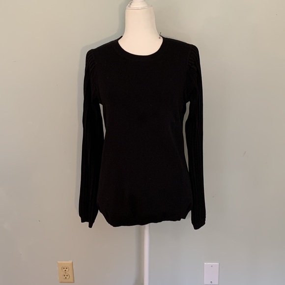 Ladies, black upscale sweater - Picture 1 of 7